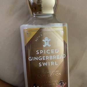 Spiced Gingerbread Swirl Lotion (Brand New)